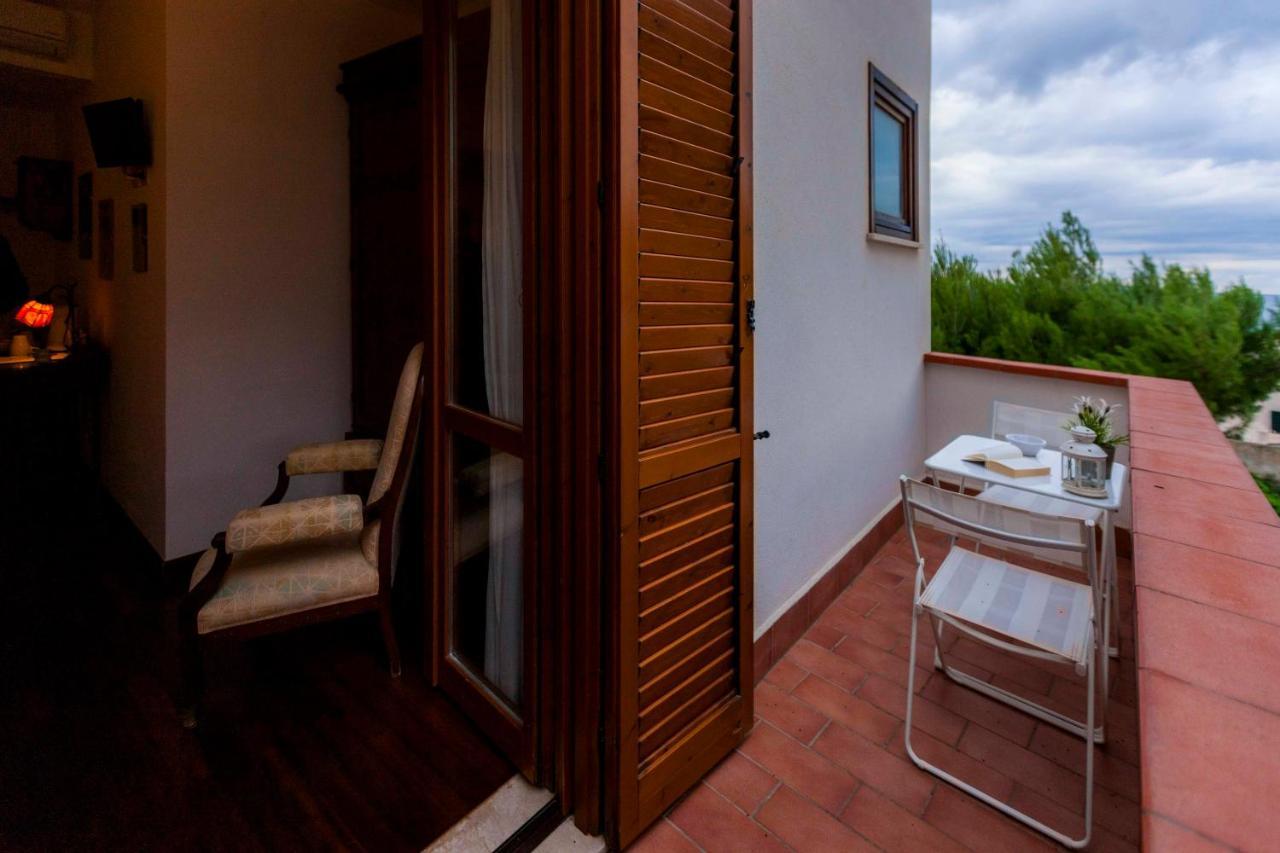 Hotel Pocho San Vito Lo Capo Buitenkant foto